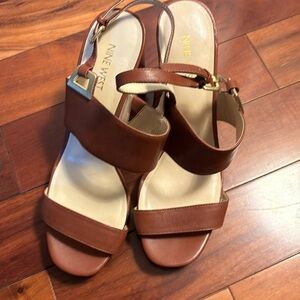 Women’s Nine West Brown Leather Sandals 8.5